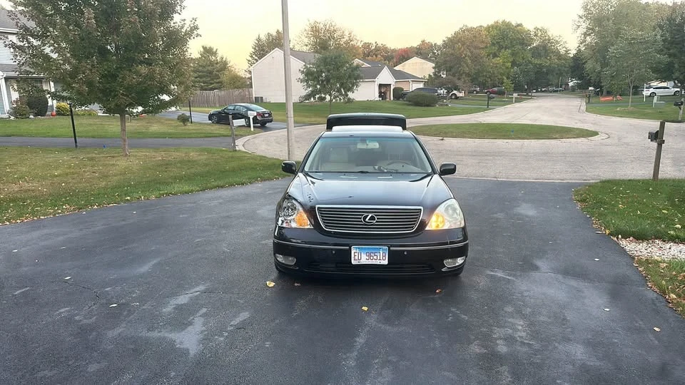 2002 Lexus LS 3rd Gen - Image 8 of 9