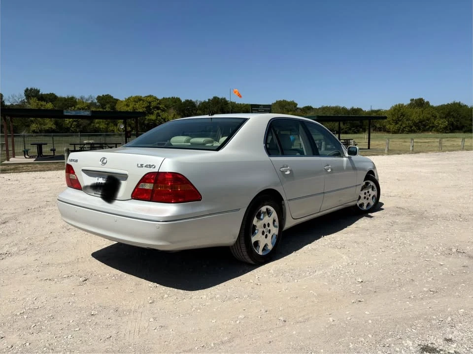 2002 Lexus LS 3rd Gen - Image 5 of 20