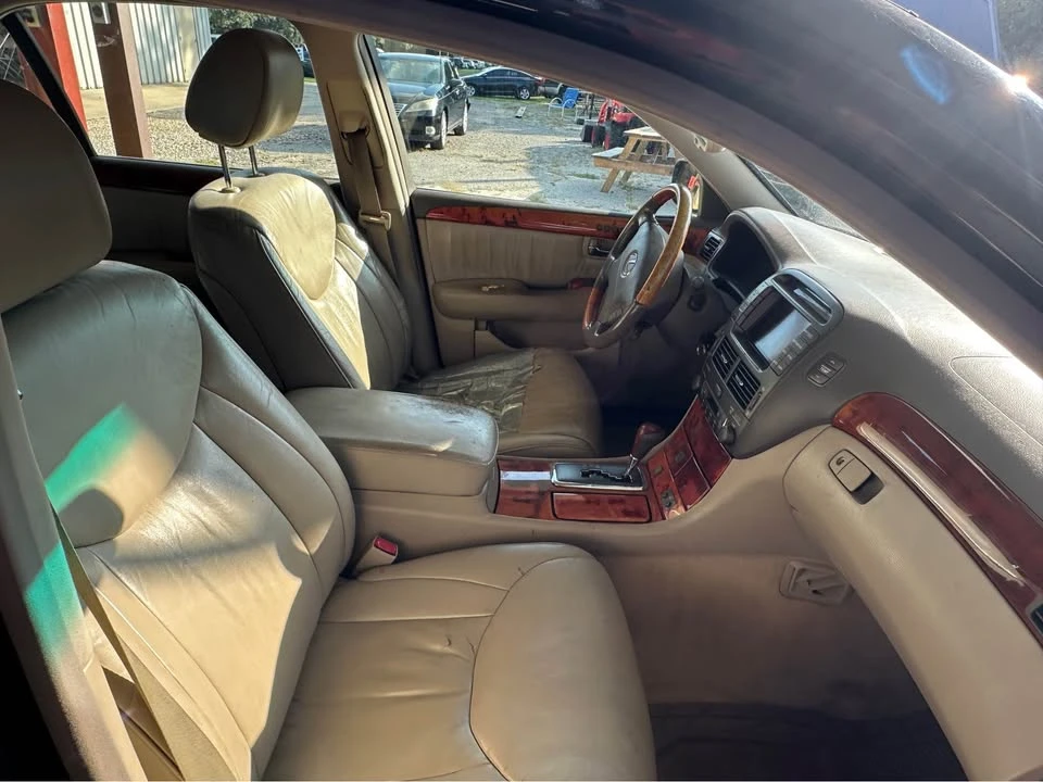 2002 Lexus LS 3rd Gen - Image 4 of 6
