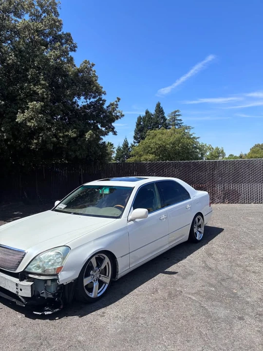2002 Lexus LS 3rd Gen - Image 3 of 5