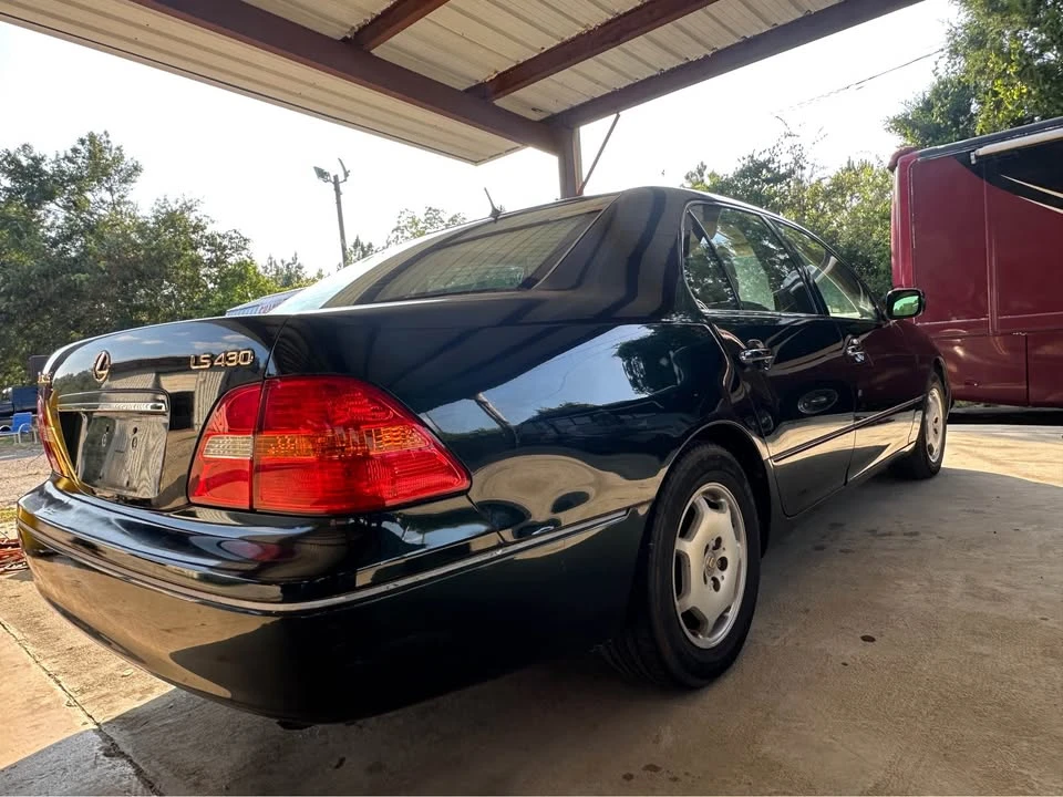 2002 Lexus LS 3rd Gen - Image 3 of 6