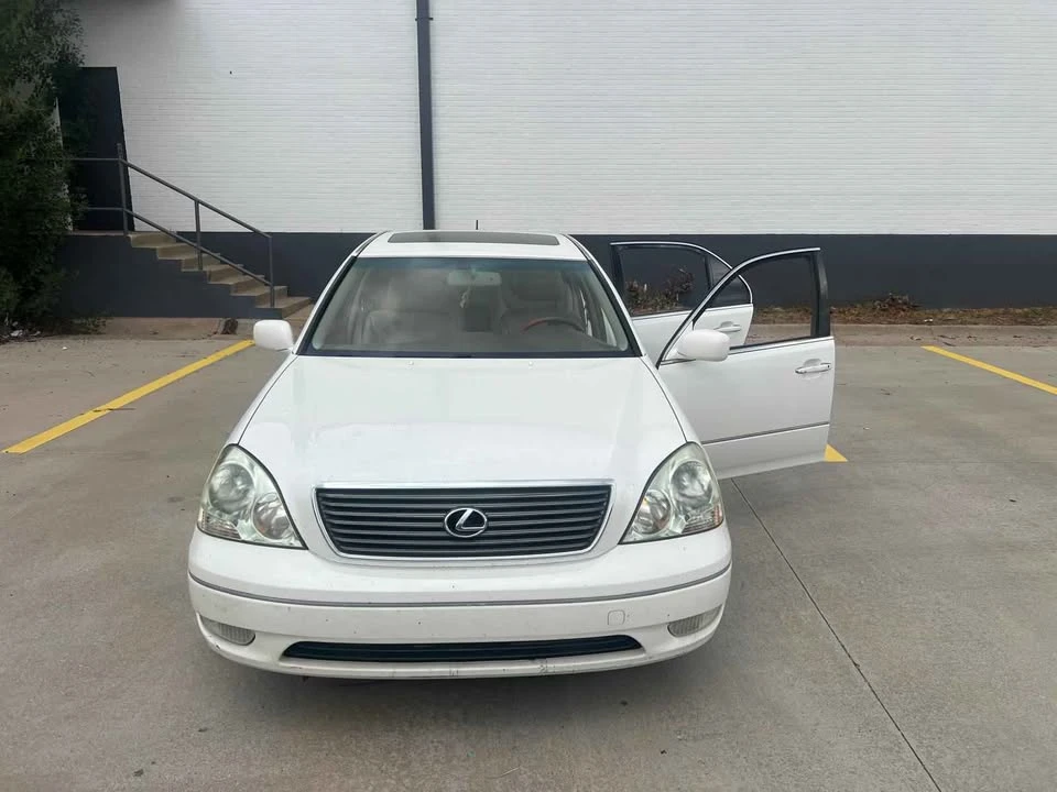 2002 Lexus LS 3rd Gen - Image 5 of 13