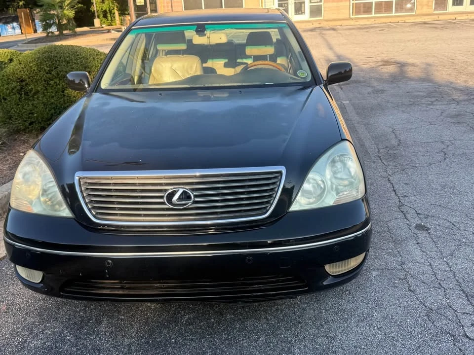 2002 Lexus LS 3rd Gen - Image 2 of 9
