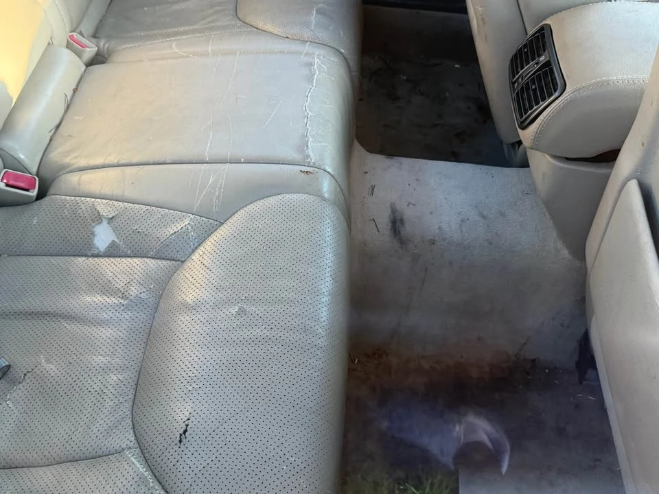 2002 Lexus LS 3rd Gen - Image 8 of 9