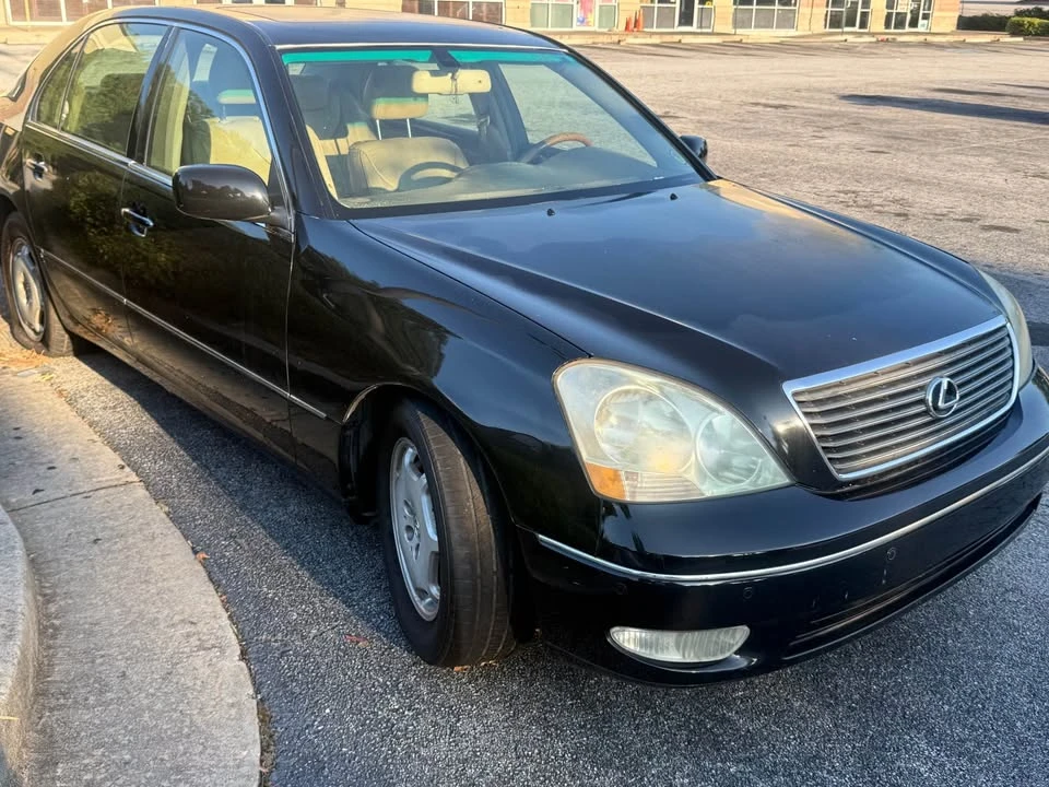 2002 Lexus LS 3rd Gen - Image 3 of 9