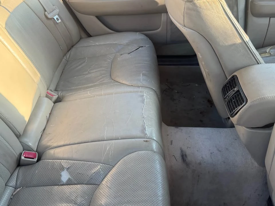 2002 Lexus LS 3rd Gen - Image 7 of 9