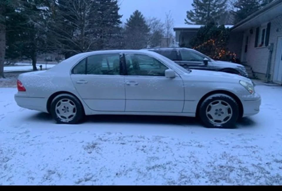 2002 Lexus LS 3rd Gen - Image 8 of 12