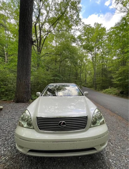 2002 Lexus LS 3rd Gen - Image 4 of 12