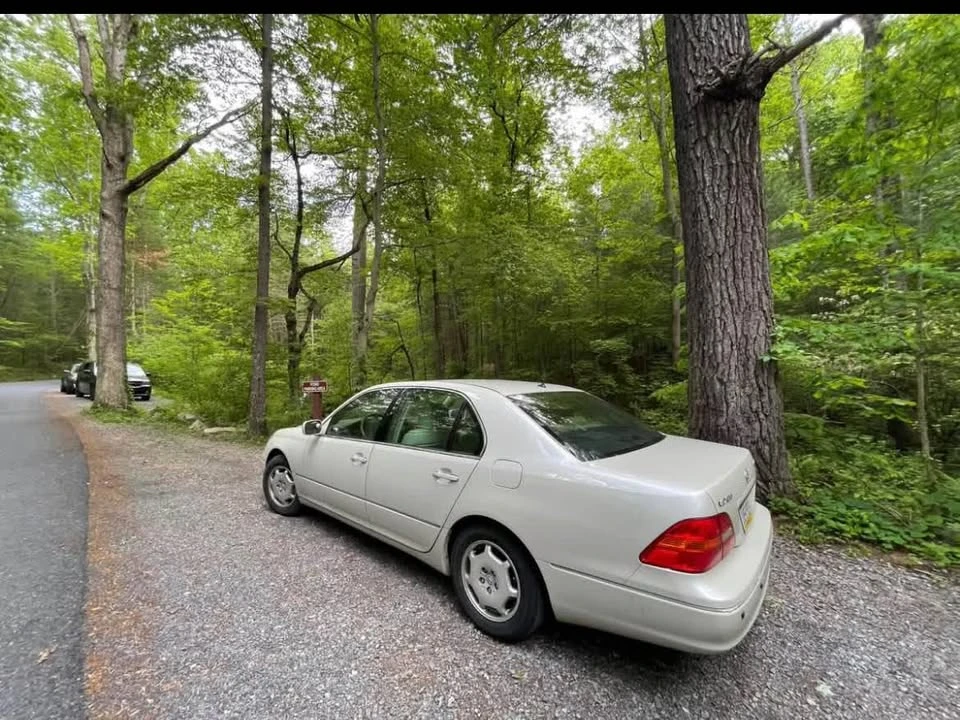 2002 Lexus LS 3rd Gen - Image 5 of 12