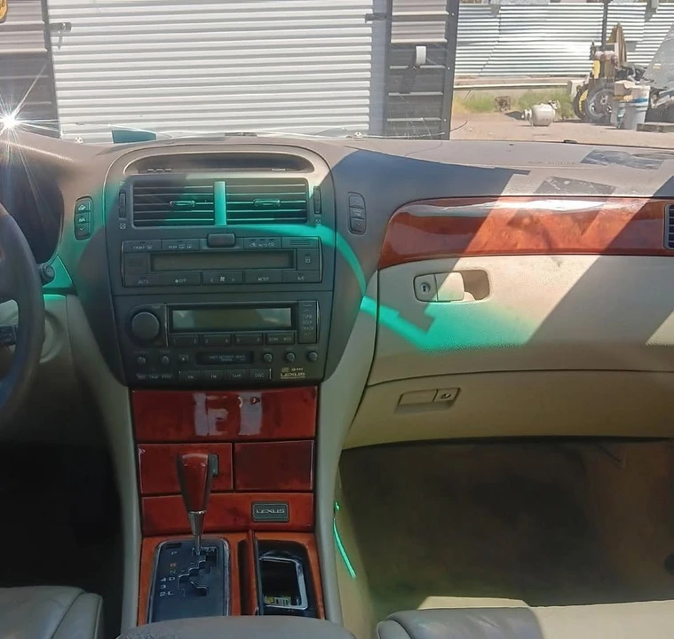 2002 Lexus LS 3rd Gen - Image 4 of 5