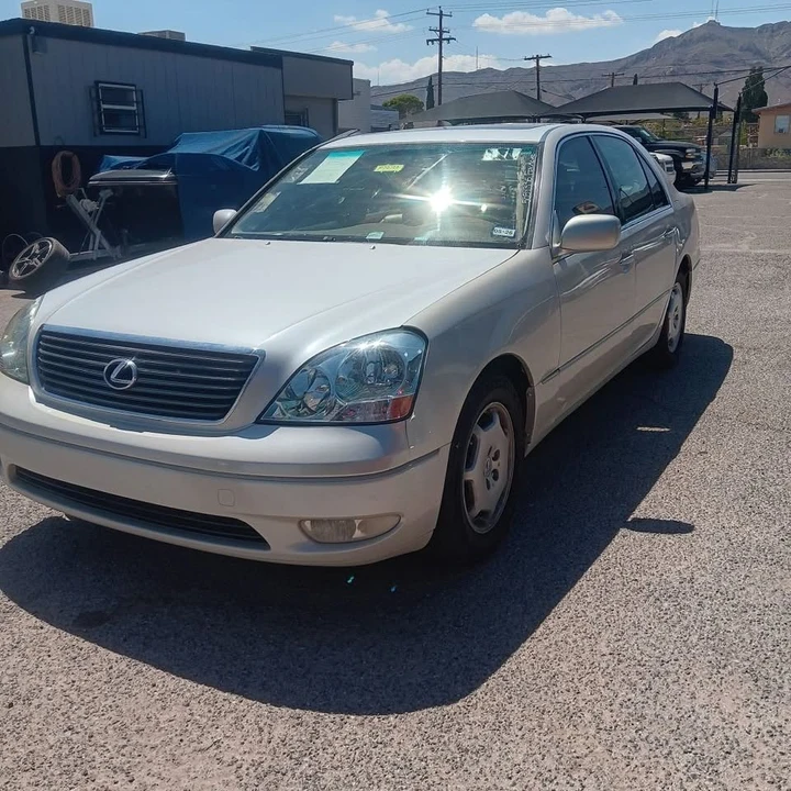2002 Lexus LS 3rd Gen - Image 2 of 5