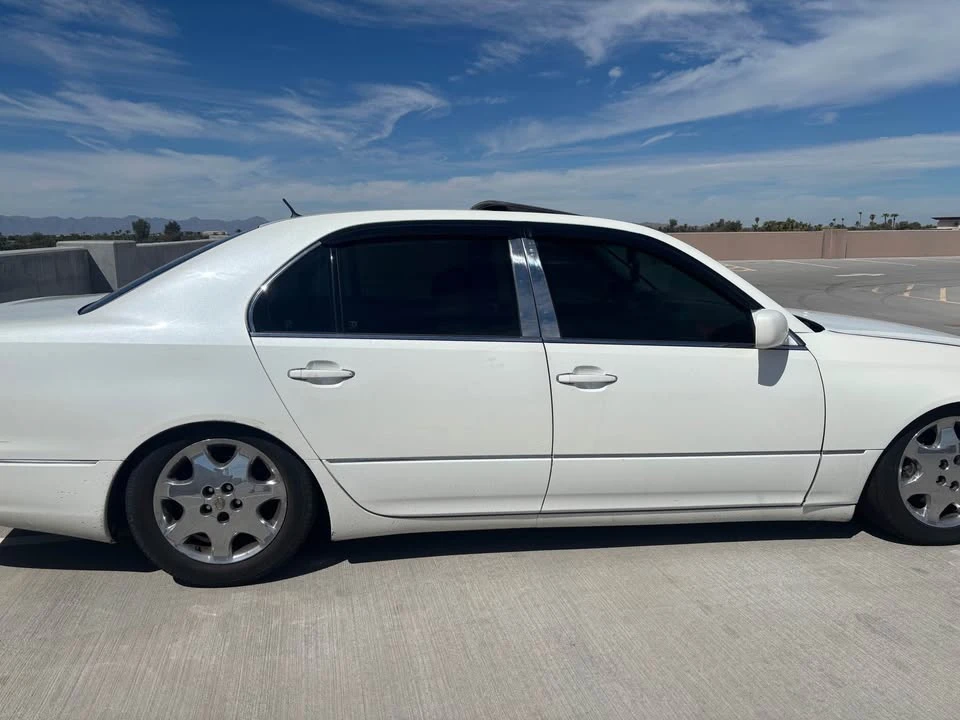 2002 Lexus LS 3rd Gen - Image 5 of 12