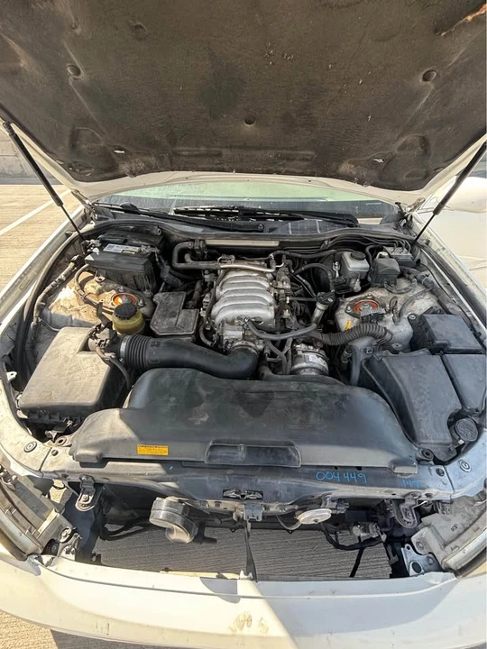 2002 Lexus LS 3rd Gen - Image 11 of 12