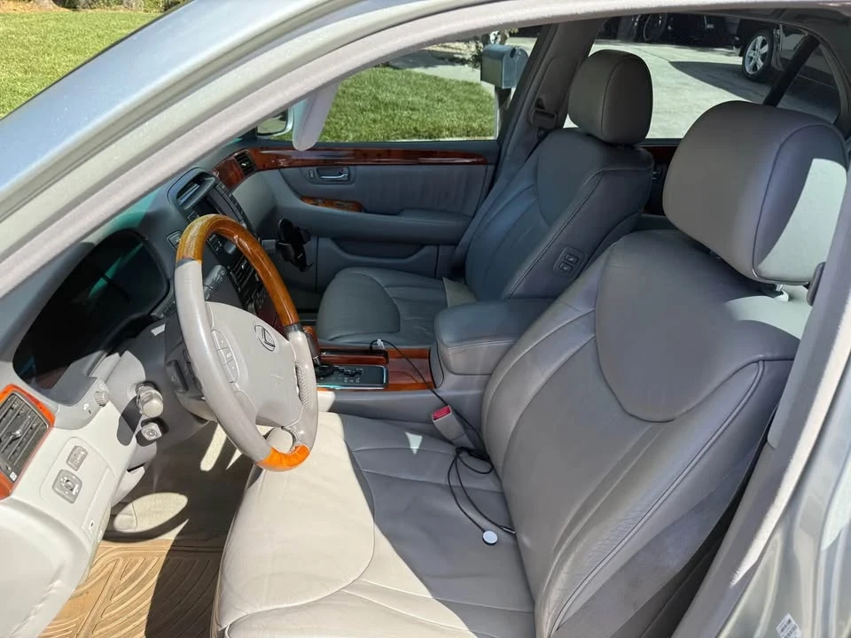 2002 Lexus LS 3rd Gen - Image 2 of 6