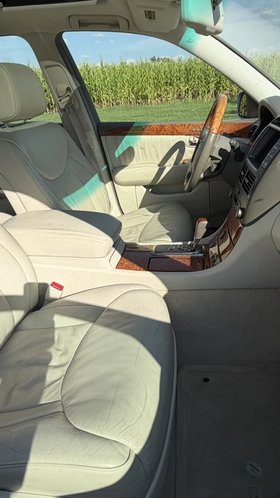 2002 Lexus LS 3rd Gen - Image 21 of 31