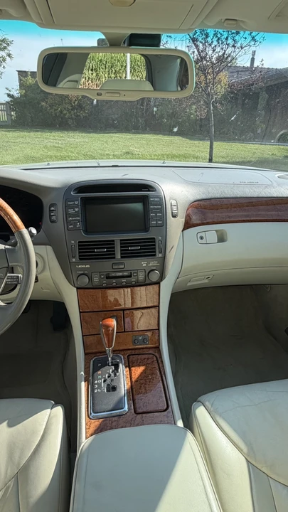2002 Lexus LS 3rd Gen - Image 31 of 31