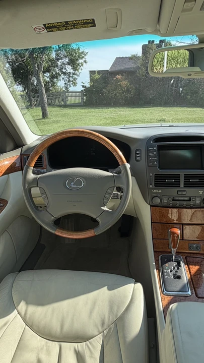 2002 Lexus LS 3rd Gen - Image 8 of 31