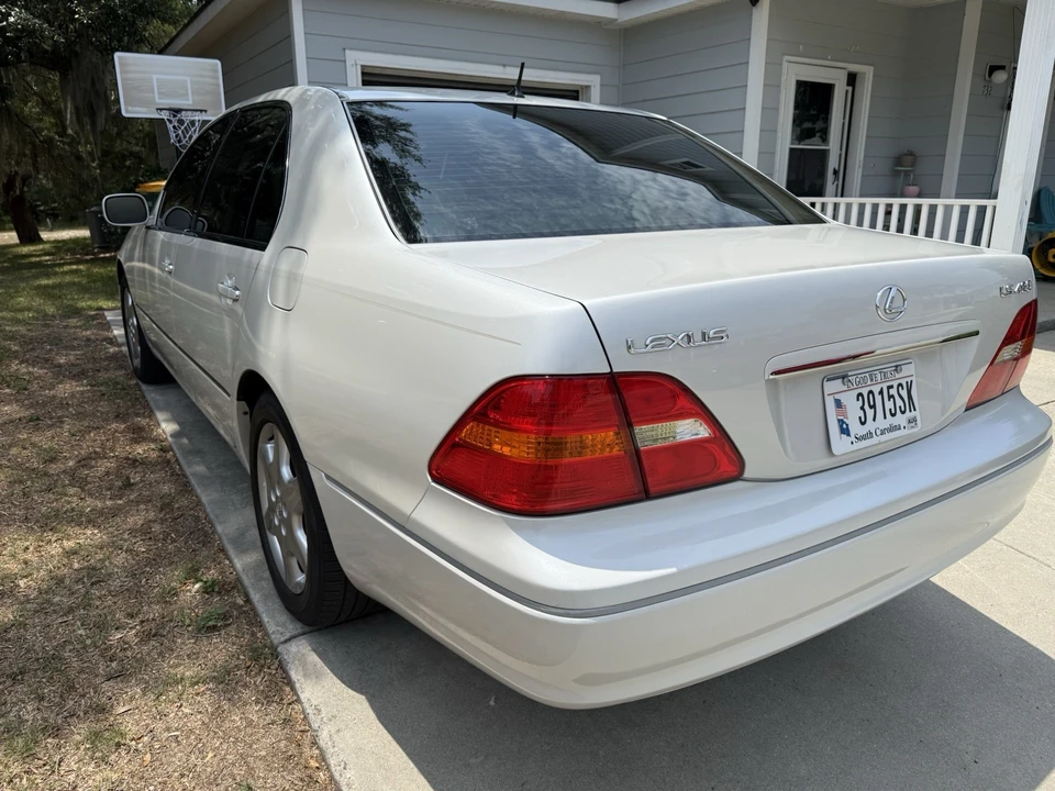 2002 Lexus LS 3rd Gen - Image 7 of 20