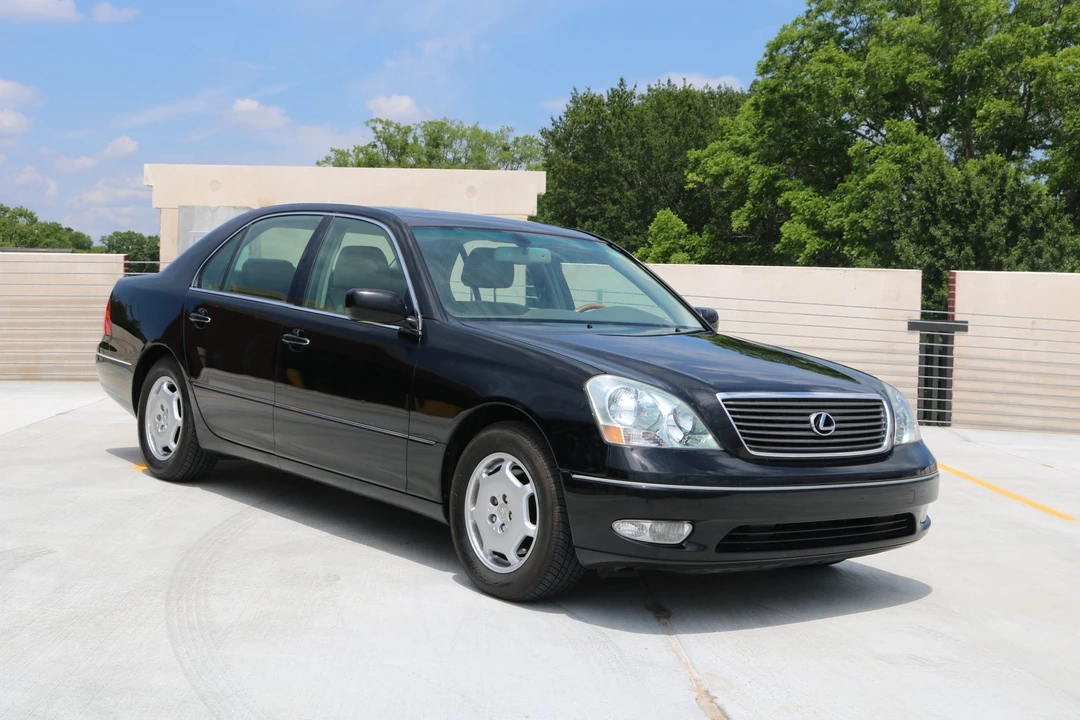 2002 Lexus LS 3rd Gen - Image 5 of 31