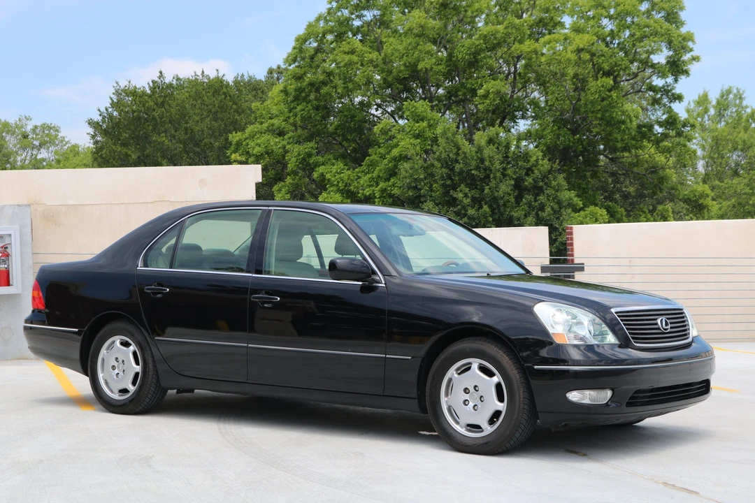 2002 Lexus LS 3rd Gen - Image 3 of 31