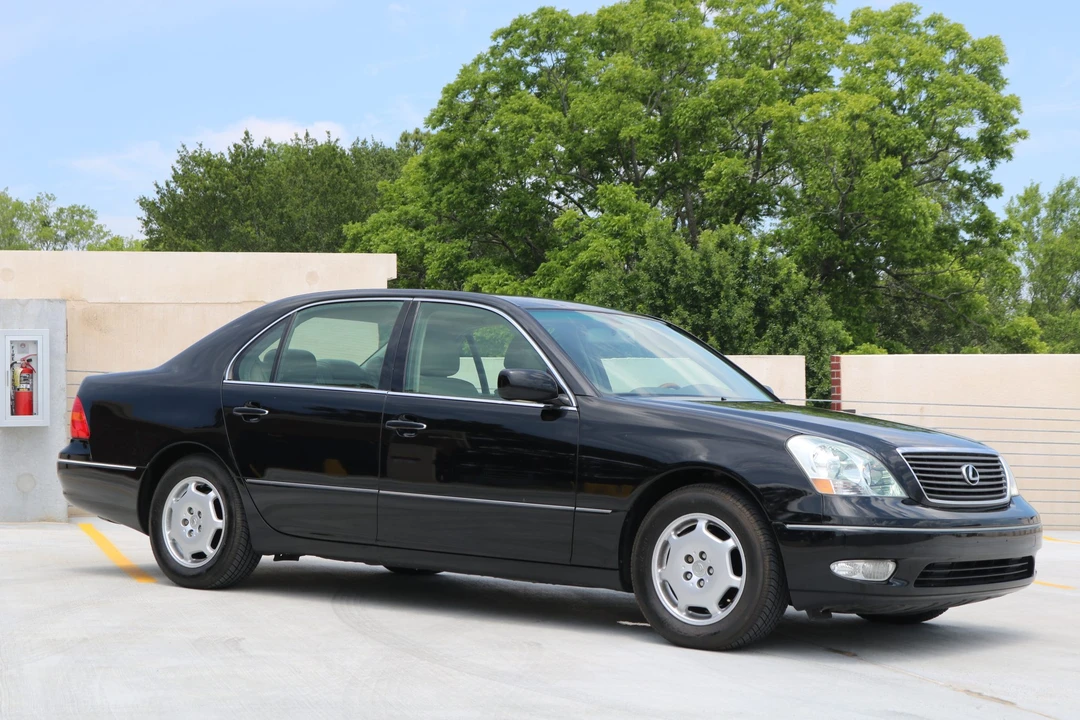2002 Lexus LS 3rd Gen - Image 2 of 31