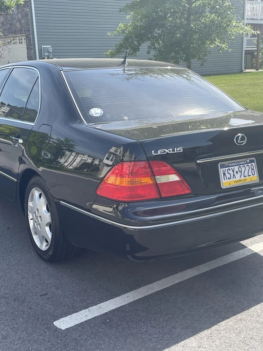 2002 Lexus LS 3rd Gen - Image 26 of 31