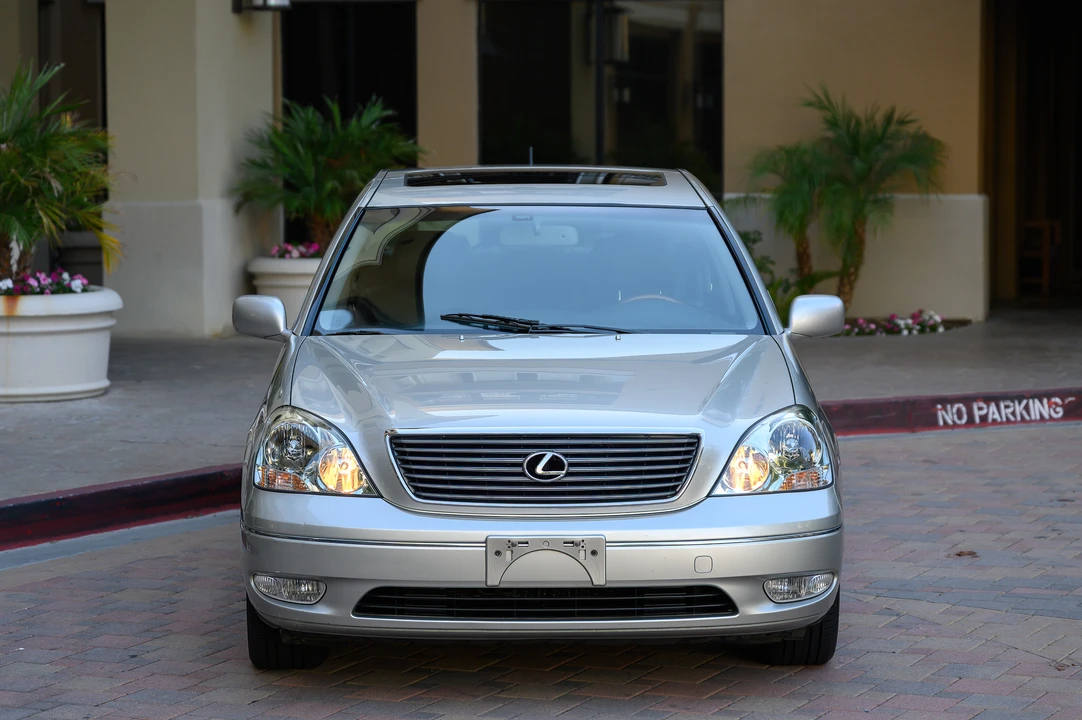 2002 Lexus LS 3rd Gen - Image 20 of 31