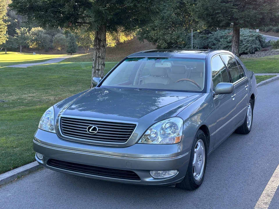 2002 Lexus LS 3rd Gen - Image 6 of 31