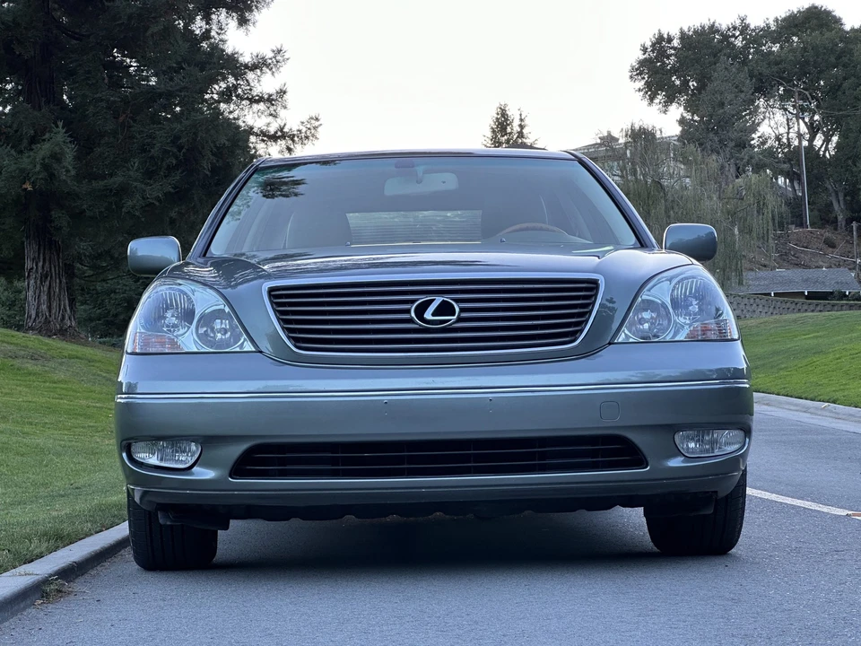 2002 Lexus LS 3rd Gen - Image 7 of 31