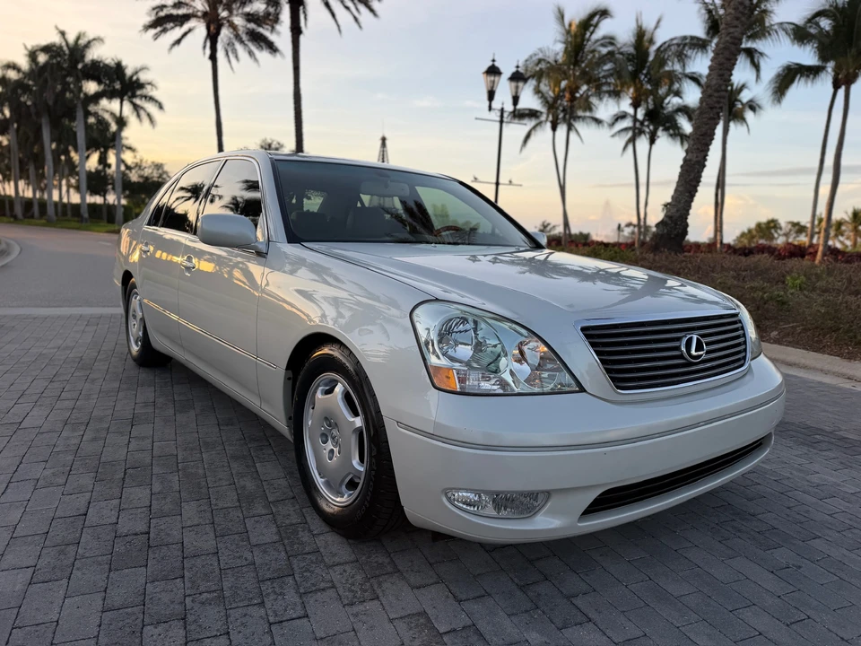 2002 Lexus LS 3rd Gen - Image 30 of 31