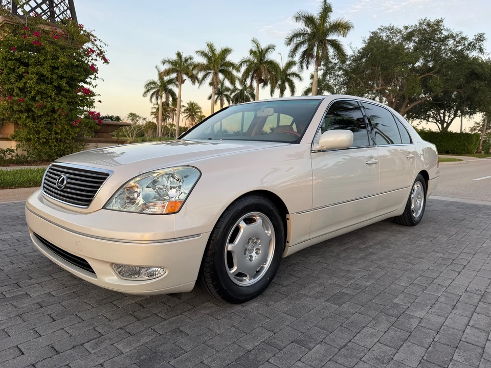 2002 Lexus LS 3rd Gen - Image 6 of 31