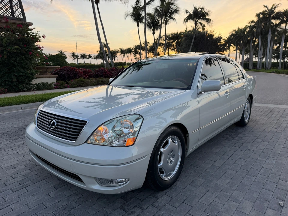 2002 Lexus LS 3rd Gen - Image 8 of 31