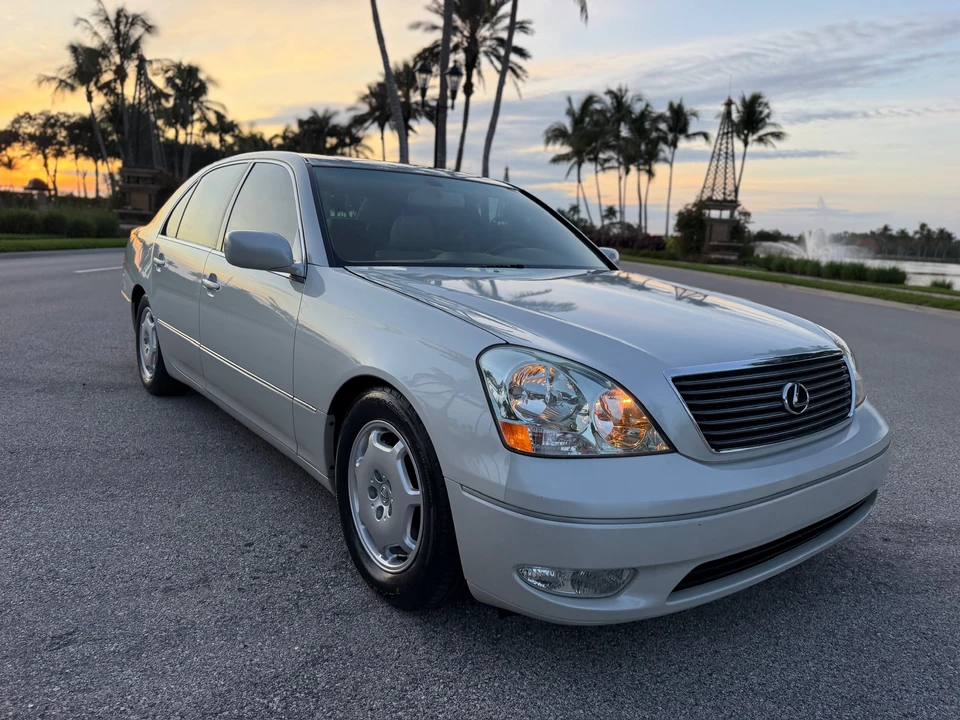 2002 Lexus LS 3rd Gen - Image 29 of 31