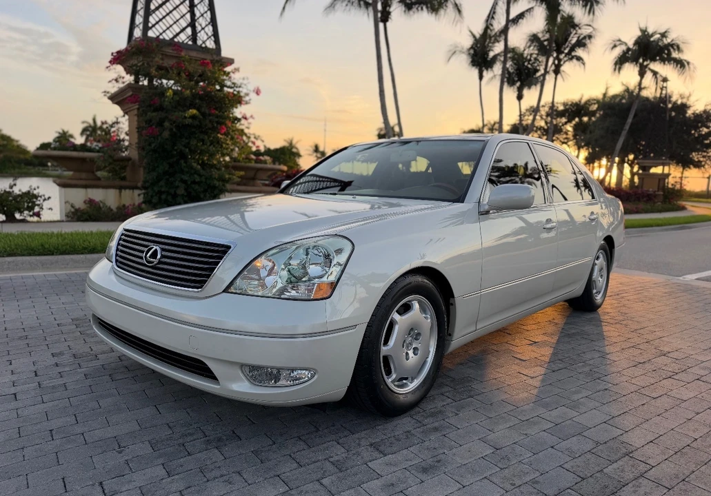 2002 Lexus LS 3rd Gen - Image 4 of 31