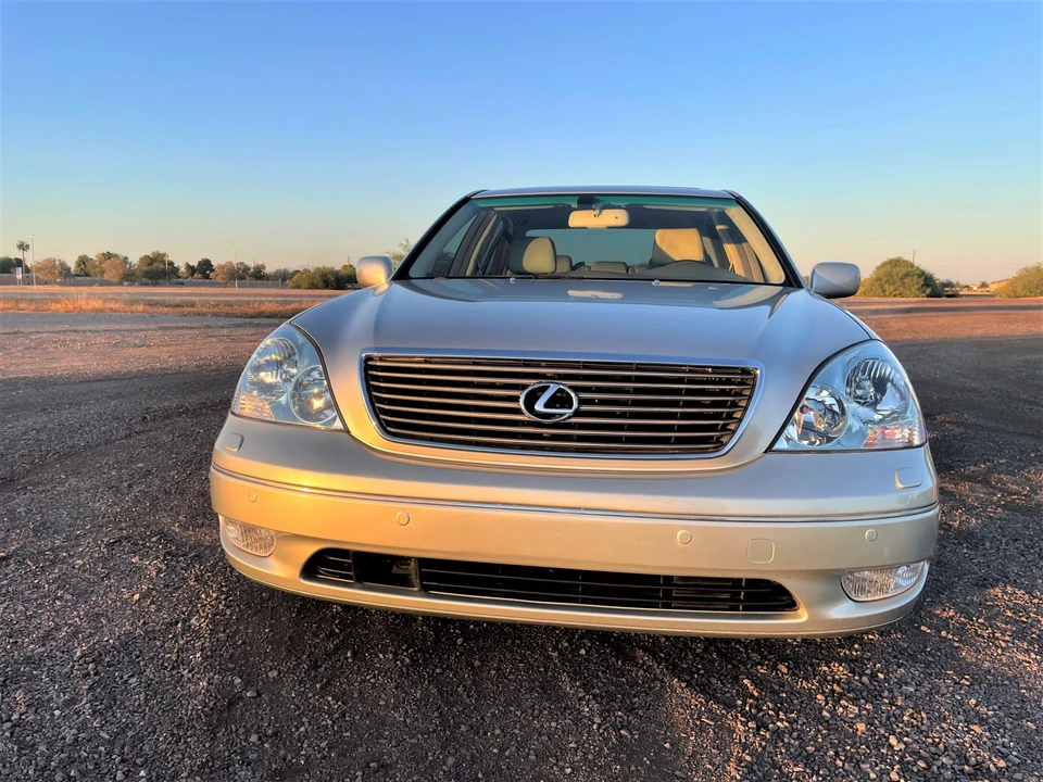 2002 Lexus LS 3rd Gen - Image 8 of 31