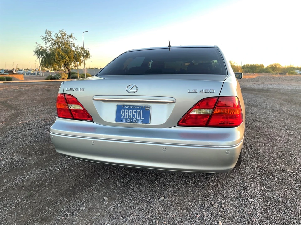 2002 Lexus LS 3rd Gen - Image 22 of 31