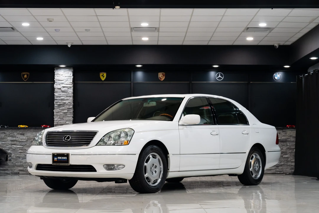 2002 Lexus LS 3rd Gen - Image 2 of 31
