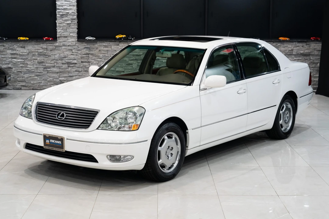2002 Lexus LS 3rd Gen - Image 8 of 31
