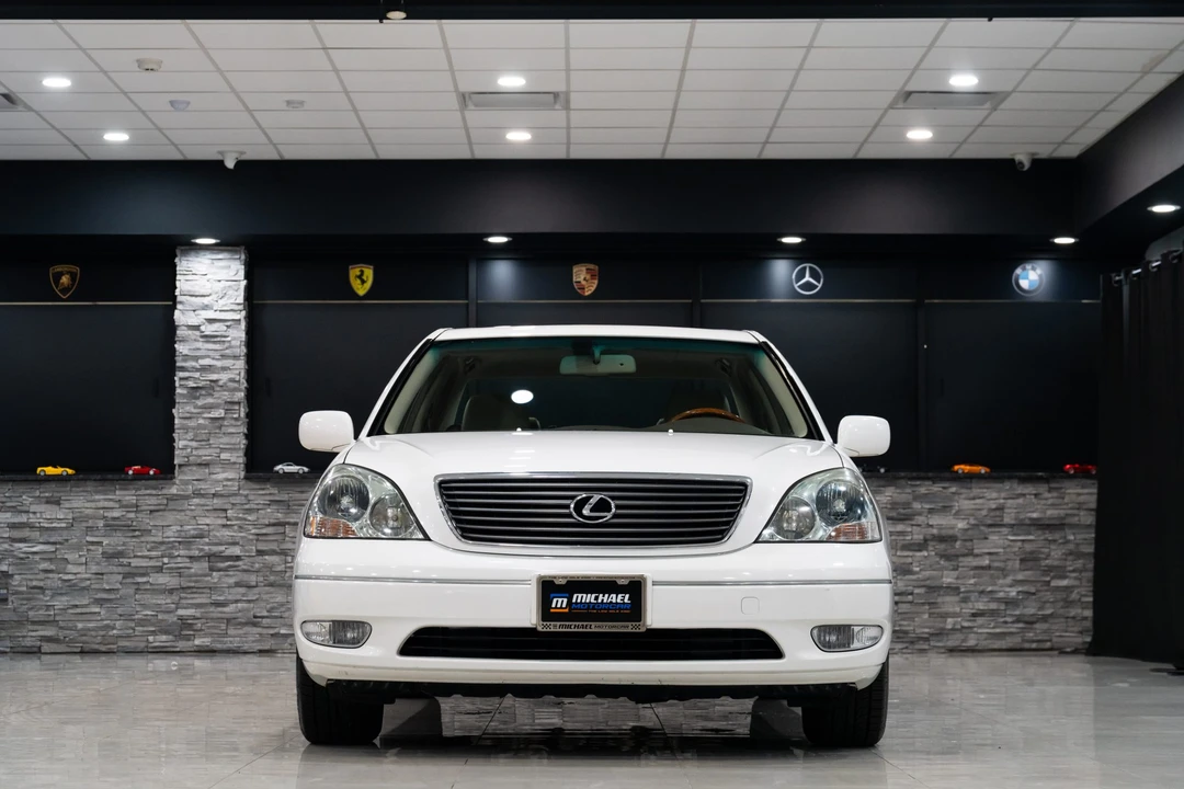 2002 Lexus LS 3rd Gen - Image 17 of 31