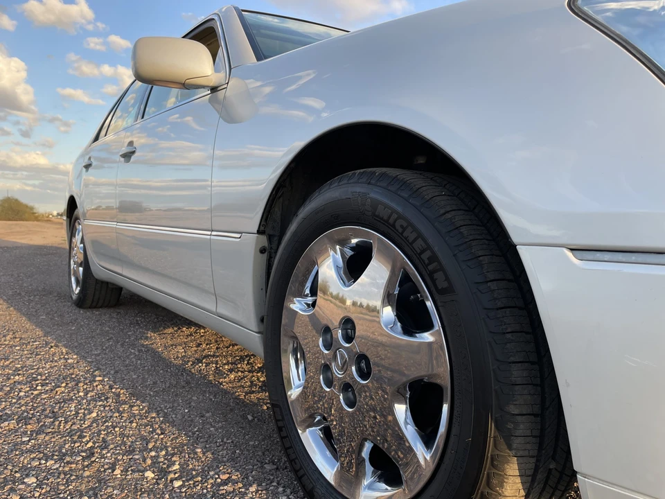 2002 Lexus LS 3rd Gen - Image 30 of 31