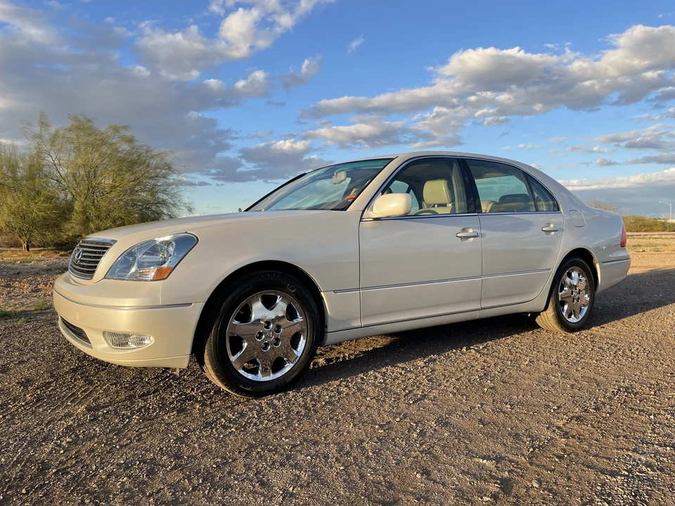 2002 Lexus LS 3rd Gen - Image 2 of 31