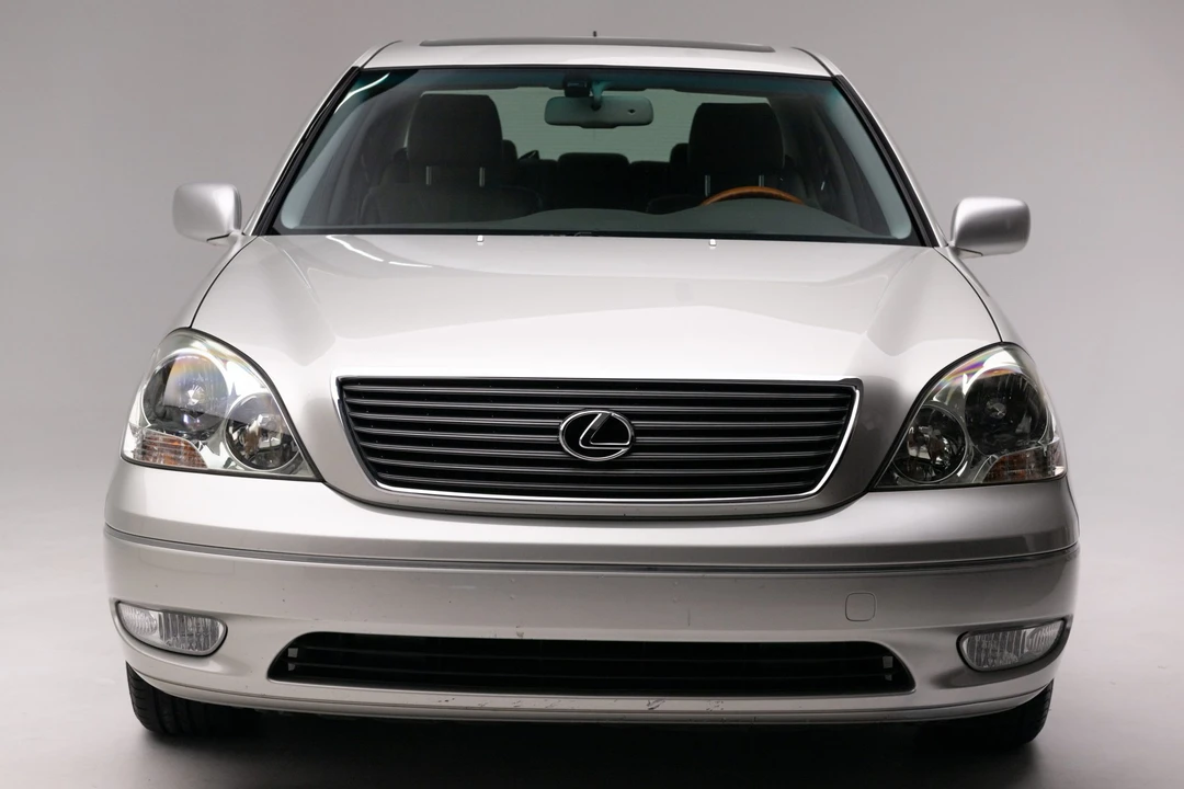 2002 Lexus LS 3rd Gen - Image 23 of 31