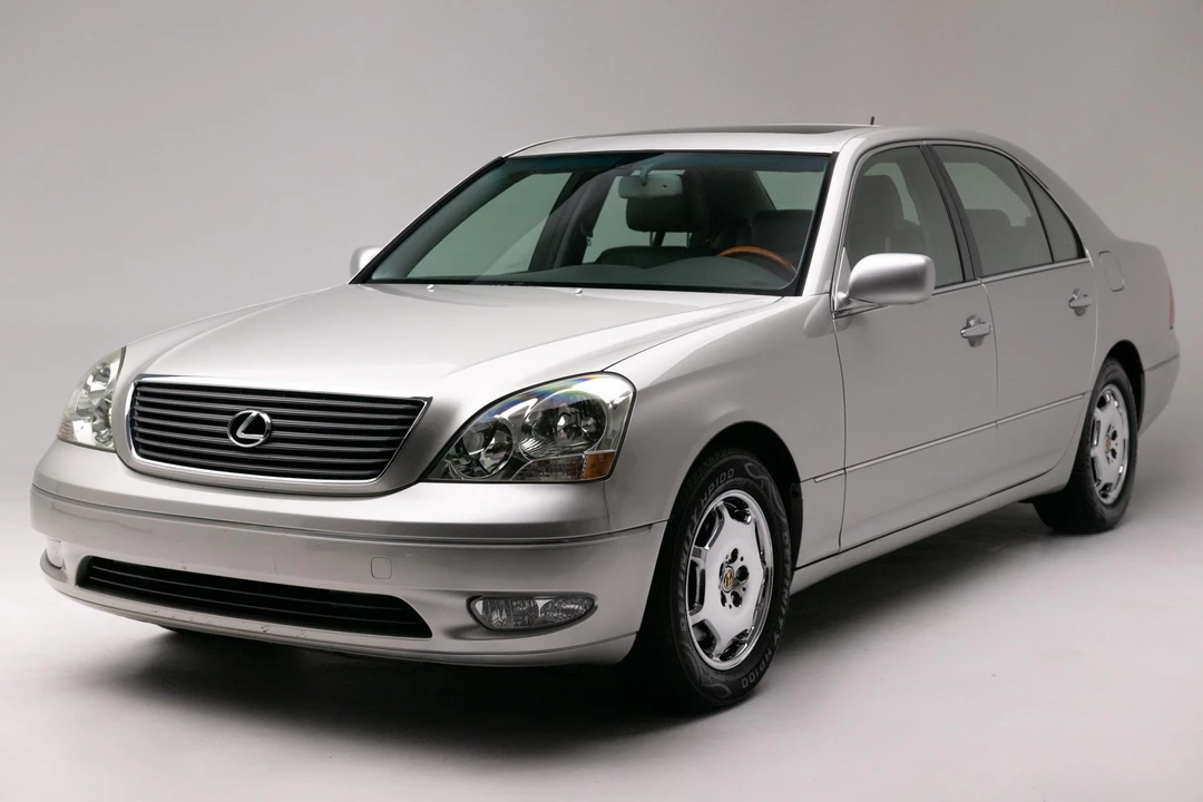 2002 Lexus LS 3rd Gen - Image 2 of 31
