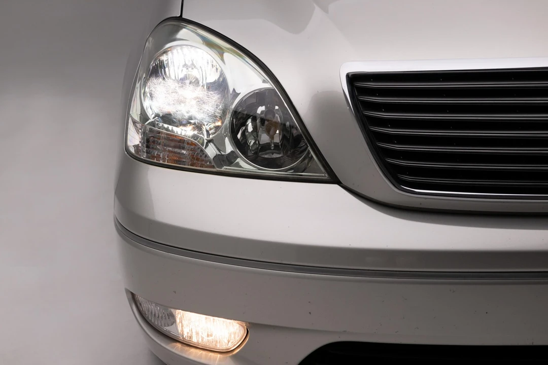 2002 Lexus LS 3rd Gen - Image 28 of 31
