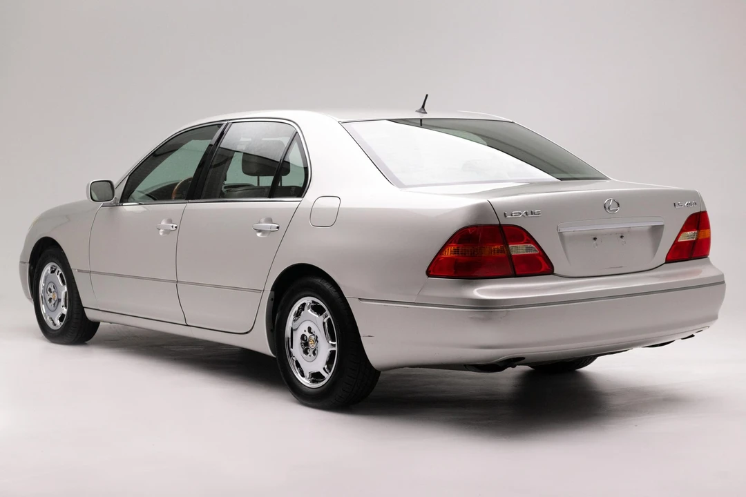 2002 Lexus LS 3rd Gen - Image 7 of 31
