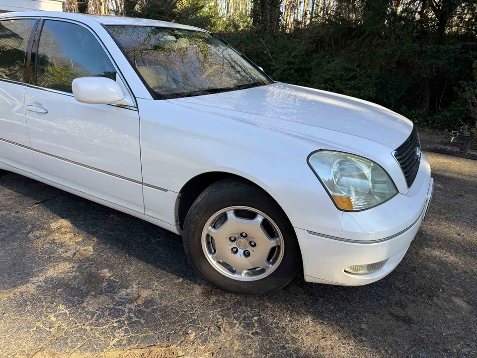 2002 Lexus LS 3rd Gen - Image 12 of 31