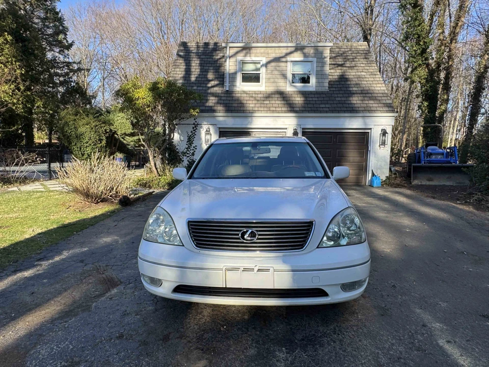 2002 Lexus LS 3rd Gen - Image 3 of 31