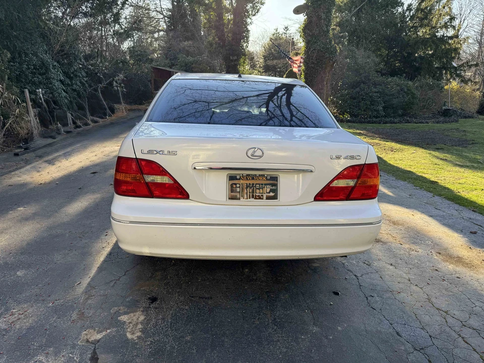 2002 Lexus LS 3rd Gen - Image 6 of 31
