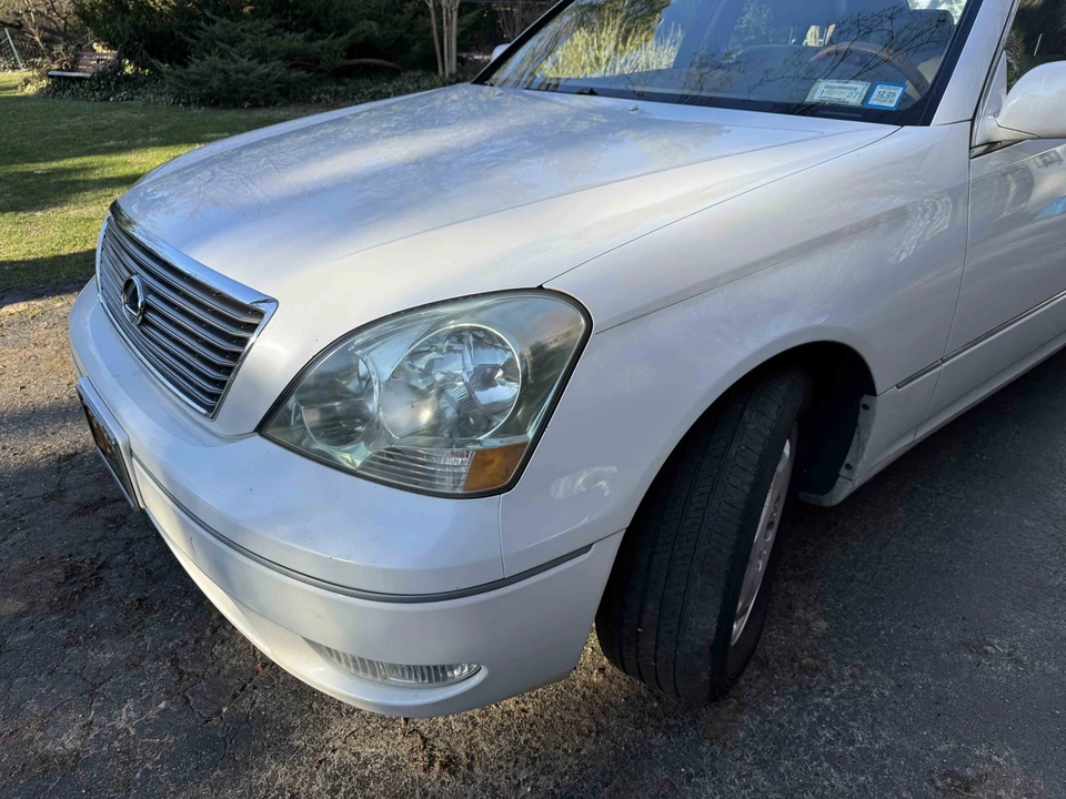 2002 Lexus LS 3rd Gen - Image 11 of 31