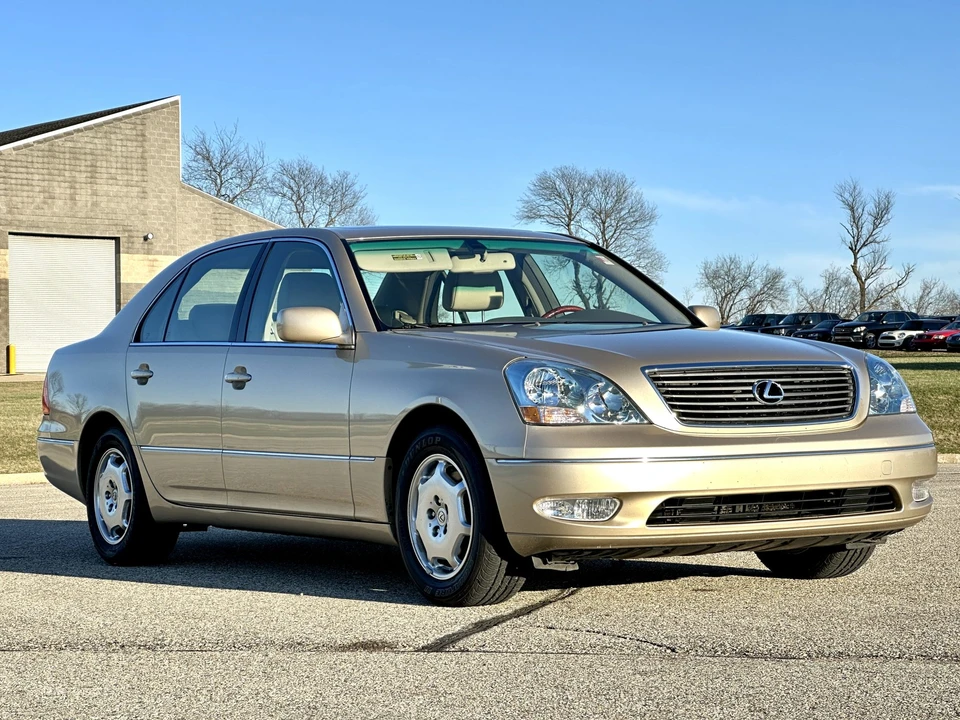 2002 Lexus LS 3rd Gen - Image 10 of 31